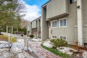 R18 Affordable Ski-in Ski-out Bretton Woods Townhome mountain views